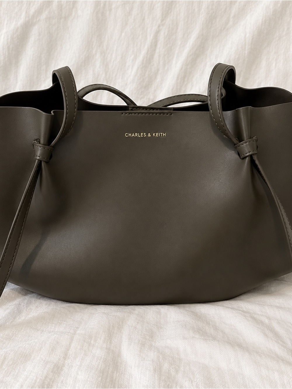 Charles & Keith Calla Tote Bag – Dark Moss